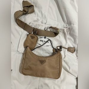 Women’s Prada Re-edition 2005 Re-Nylon Bag